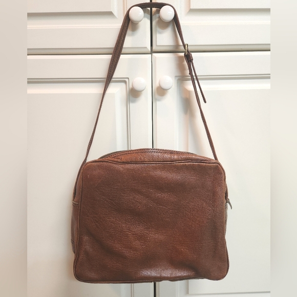 LAND Tumbled Brown Leather Messenger Shoulder/Crossbody Bag - Picture 3 of 11